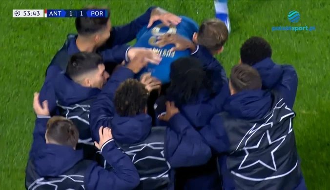 Gol na 1-2 w meczu Royal Antwerp - FC Porto. WIDEO