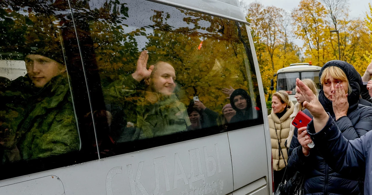 Mobilizacja w Rosji. W 2022 roku Władimir Putin wprowadził "częściową mobilizację", po której do armii włączono 200 tys. Rosjan