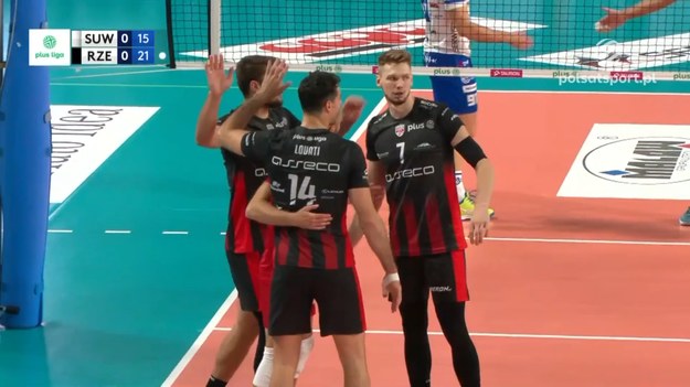 Ślepsk Malow Suwałki – Asseco Resovia Rzeszów 0:3 (21:25, 19:25, 21:25)

 

Ślepsk Malow Suwałki: Bartosz Filipiak, Paweł Halaba, Jakub Macyra, Matias Sanchez, Joaquin Gallego, Ziga Stern - Mateusz Czunkiewicz (libero) - Maksim Buculjevic, Arkadiusz Żakieta, Konrad Stajer, Ernest Kaciczak

 

Asseco Resovia Rzeszów: Torey DeFalco, Jakub Bucki, Karol Kłos, Jakub Kochanowski, Fabian Drzyzga, Yacine Louati - Paweł Zatorski (libero) - Klemen Cebulj, Adrian Staszewski