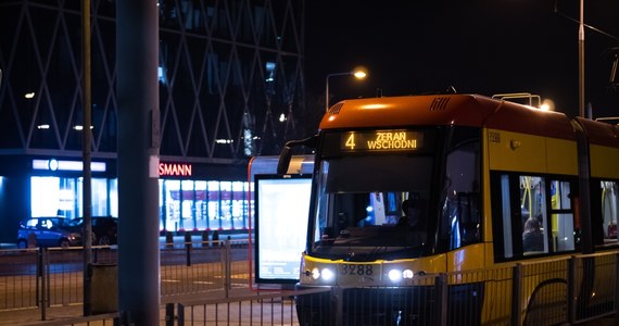 Zakończył się kolejny etap budowy zajezdni przy ulicy Annopol. To oznacza, że na stałe trasy wrócą tramwaje linii 1 i 4 oraz autobusów linii 234, a zniknie linia Z-1 - poinformował Zarząd Transportu Miejskiego.