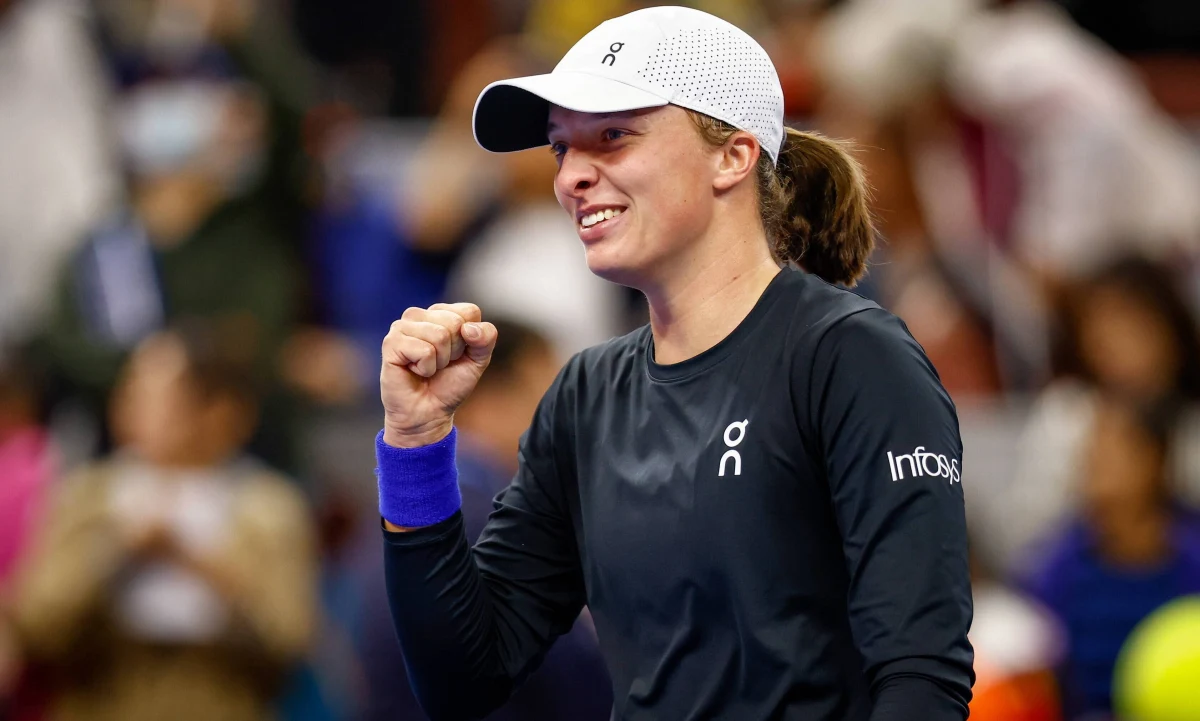 W niedzielę w meksykańskim Cancún rusza turniej WTA Finals, czyli impreza z udziałem ośmiu najlepszych tenisistek mijającego sezonu. Iga Świątek, nasza najlepsza tenisistka, w fazie grupowej zmierzy się z Amerykanką Coco Gauff, Tunezyjką Ons Jabeur i Czeszką Marketą Vondrousovą.