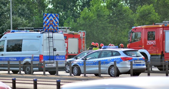 Siedmioro dzieci trafiło do szpitala na diagnostykę po wypadku busa w Białymstoku na trasie w kierunku Augustowa - podały policja i straż pożarna. Na jednym z białostockich skrzyżowań z busem zderzył się samochód osobowy.