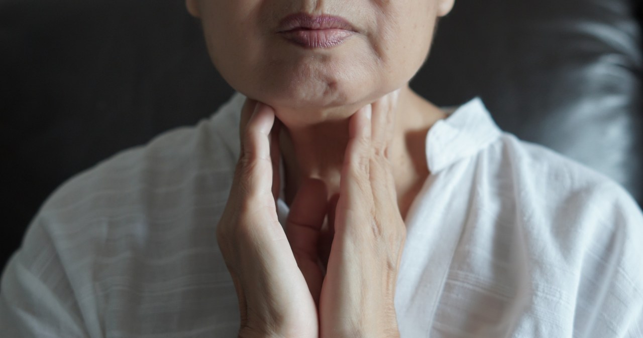 Zimą pojawia się częściej. Niewinny objaw, który zapowiada poważną chorobę