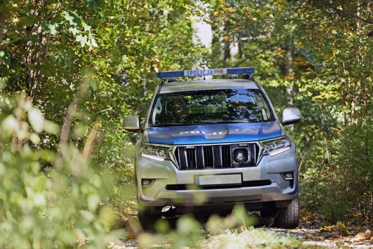 Już ponad tydzień trwa obława na 44-letniego Grzegorza Borysa. Jak nieoficjalnie ustalili reporterzy RMF FM, podejrzany o zabójstwo swojego 6-letniego syna był niedawno widziany przez dwóch żandarmów, którzy go rozpoznali. Mężczyzny nie udało się jednak zatrzymać.