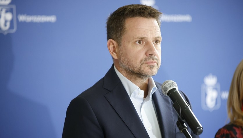  Trzaskowski zdeklasowany. Sensacyjny lider wyścigu prezydenckiego