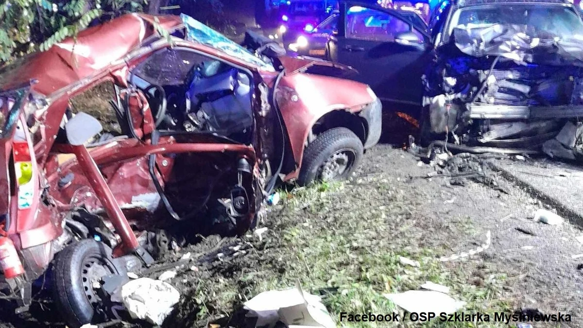 Dwie młode kobiety zginęły w wypadku drogowym na drodze krajowej nr 25 w Bronisławce w Wielkopolsce. Zderzyły się tam dwa samochody osobowe.