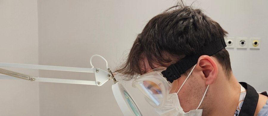 W szpitalu dziecięcym w Olsztynie uruchomiono pracownię druku 3D. Pierwsi mali pacjenci już skorzystali z wydrukowanych szyn operacyjnych, które pomagają w zabiegach twarzoczaszki. 