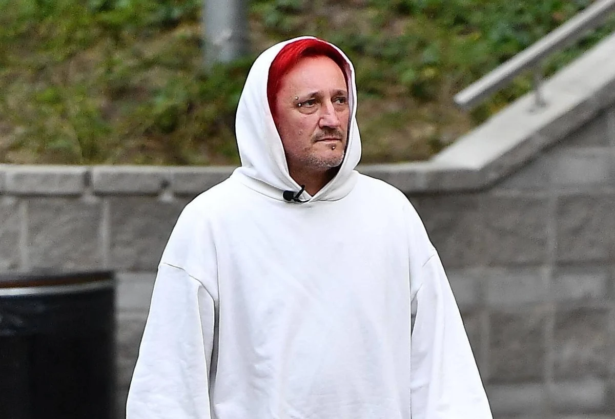 Piosenkarz Michał Wiśniewski został skazany przez sąd na karę 1,5 roku pozbawienia wolności oraz grzywnę. Wiśniewski oskarżony był o zaciągnięcie 2,8 mln zł pożyczki w SKOK w Wołomin na podstawie nieprawdziwych danych o swoich dochodach. Sąd uznał go winnym.