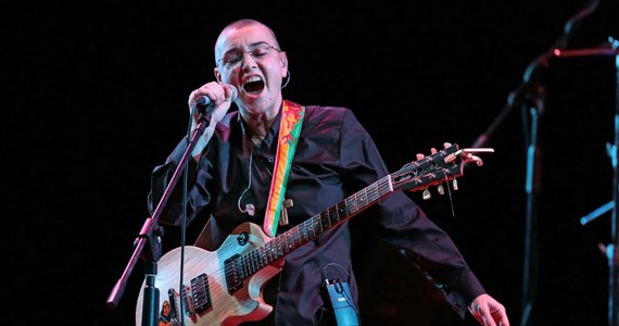 "Sinead w swoich piosenkach poruszała sprawy ważne nie tylko dla niej, ale ważne dla świata" - tak Ania Wyszkoni, polska piosenkarka, wspomina Sinead O'Connor, irlandzką artystkę, znaną przede wszystkim z utworu Nothing Compares 2 U, która zmarła 26 lipca 2023 roku. 1 listopada artyści i dziennikarze w programie Radia RMF24 przypominają sylwetki tych, którzy odeszli w minionym roku.