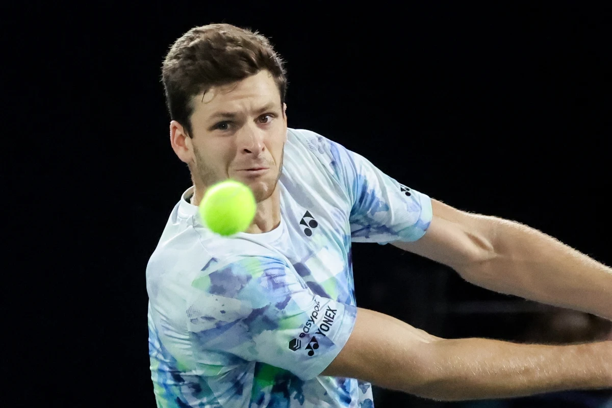 Hubert Hurkacz awansował drugiej rundy turnieju ATP rangi Masters na kortach twardych w Paryżu. W pierwszej rundzie polski tenisista pokonał Amerykanina Sebastiana Kordę 6:3, 6:7 (6-8), 6:3.