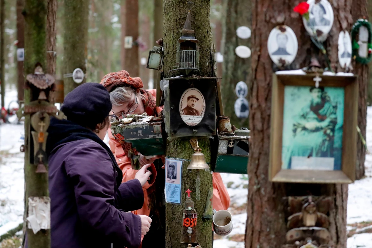 Bulwersujące wydarzenia w Petersburgu. Jak przekazał Konsul Generalny RP w Rosji Grzegorz Ślubowski, grupa proputinowskich aktywistów próbowała w Dzień Wszystkich Świętych zerwać modlitwę na cmentarzu ofiar represji stalinowskich w Lewaszowie.