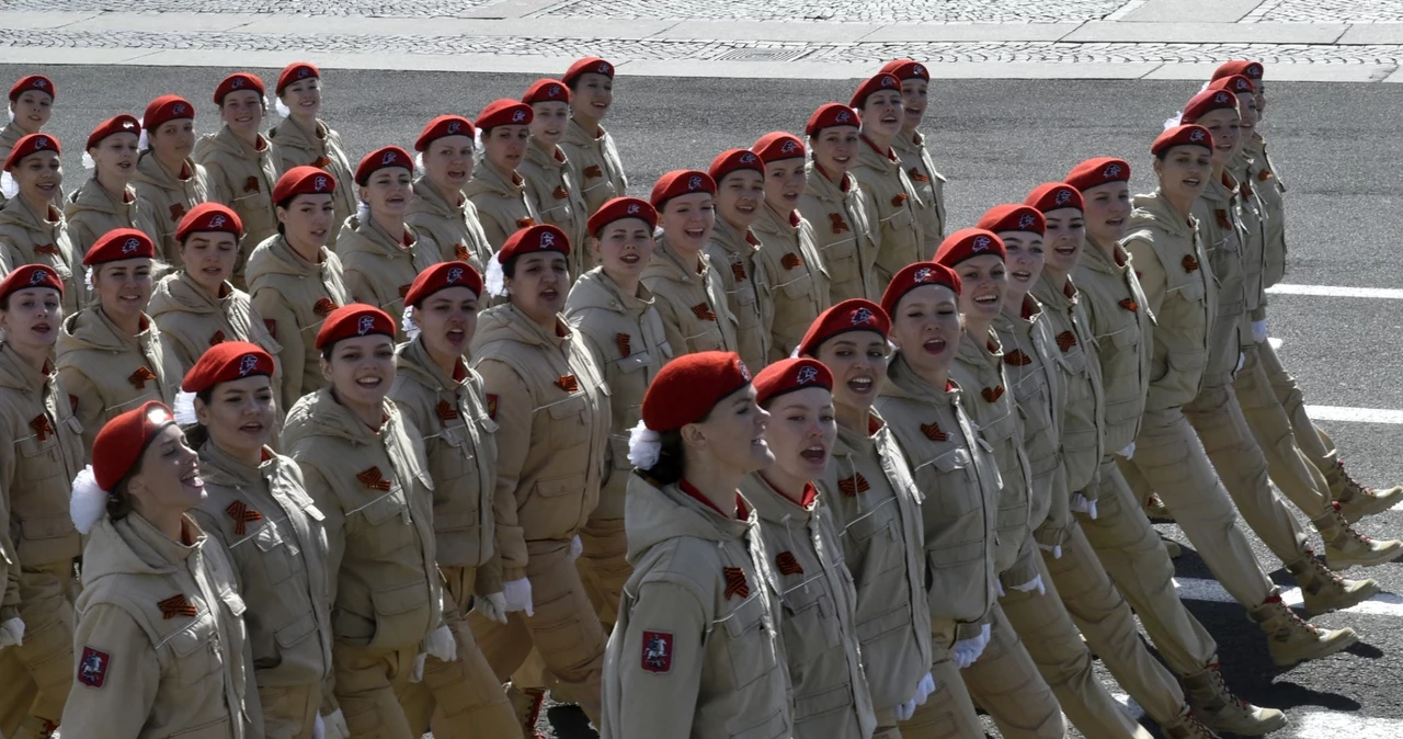 Rosyjska armia zachęca kobiety wysokimi zarobkami