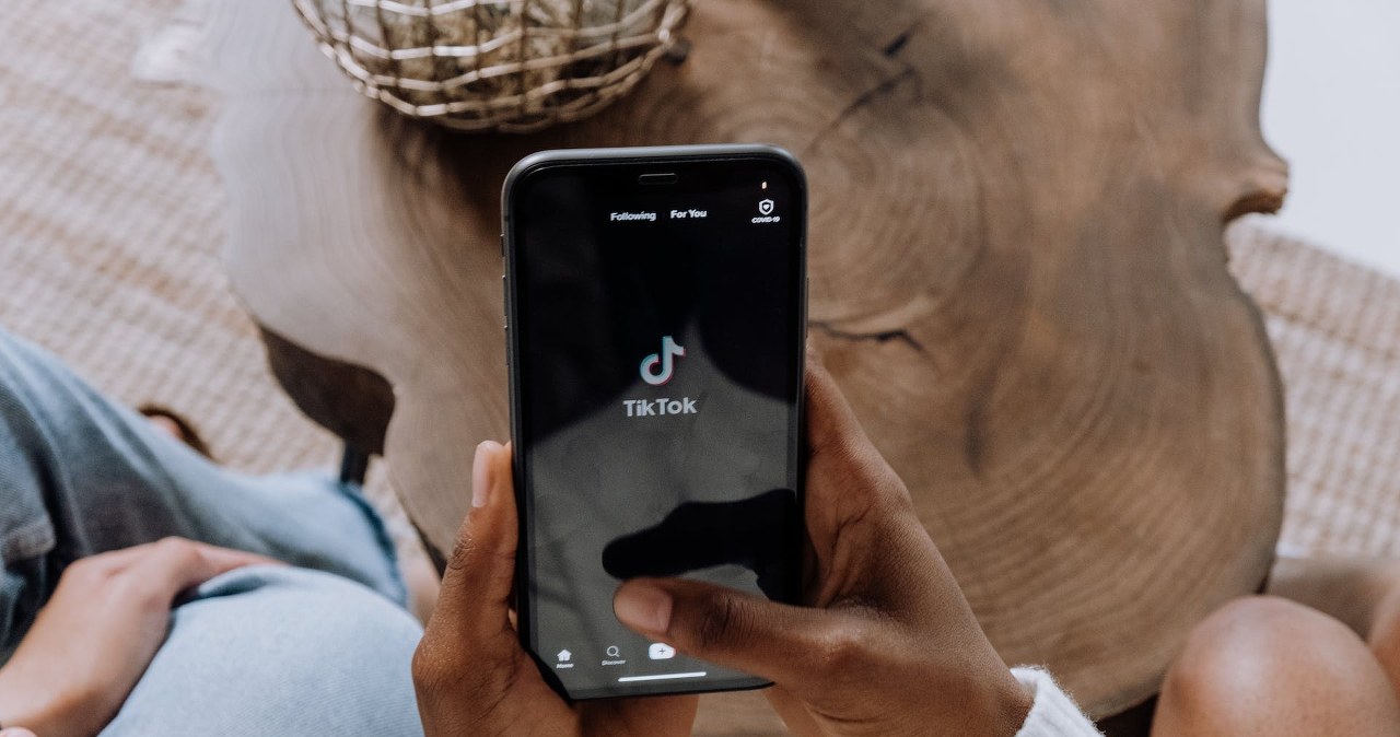TikTok w amerykańskich rękach. Trump podpisuje dekret kończący "sagę"