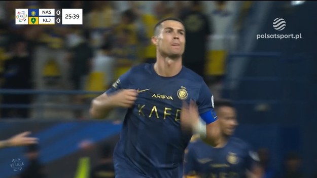 Cristiano Ronaldo strzelił przepięknego gola w meczu 12. kolejki Roshn Saudi League Al-Nassr - Al-Khaleej. Portugalczyk zabawił się z obrońcami rywali, a następnie potężnym uderzeniem zza pola karnego trafił na 1:0 dla Al-Nassr.

