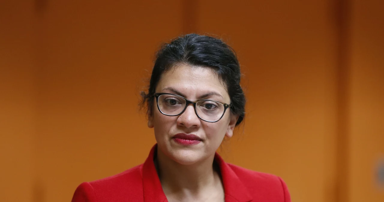 Rashida Tlaib jest pierwszą kongresmenką pochodzenia palestyńskiego. Jest również największym krytykiem Joe Bidena w kwestii Izraela