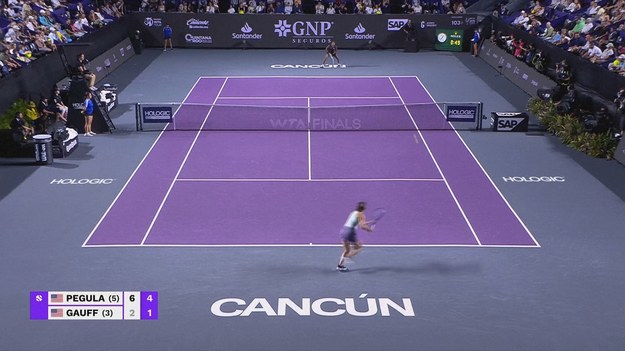 Pegula pokonuje Gauff w dwóch setach i dociera do finału w WTA Finals