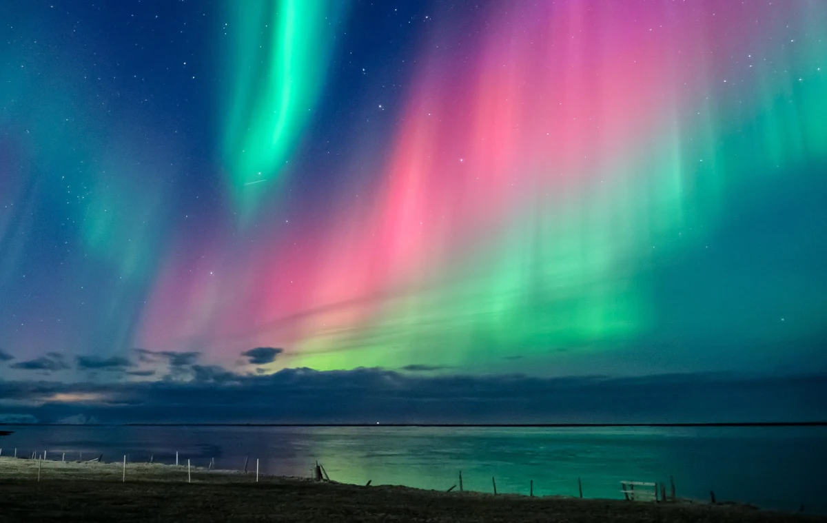 Na niebie nad Polską znów można było zaobserwować zorzę polarną. To niezwykłe zjawisko podziwiali nie tylko mieszkańcy północy kraju, ale nawet Podkarpacia. 