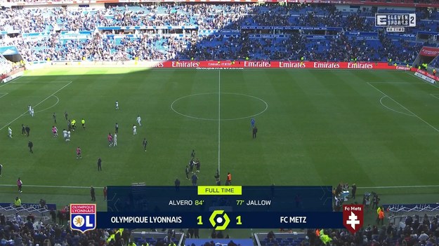 niedziela 05.11.2023, 13:00 • Parc Olympique Lyonnais, Lyon • Francuska Ligue 1 Uber Eats • Runda 11

 Lyon – Metz 1-1

Bramki: 84. Alvero (Cherki) – 77. Jallow (L. Camara)
Kartki:   19. Diomande (LYO) – 88. Van Den Kerkhof (MTZ)

 
Posiadanie piłki: 66 % : 34 %.
Strzały na bramkę: 4:5. Strzały niecelne: 3:3. Rzuty rożne: 4:9. Spalone: 2:0. Faule: 16:14.