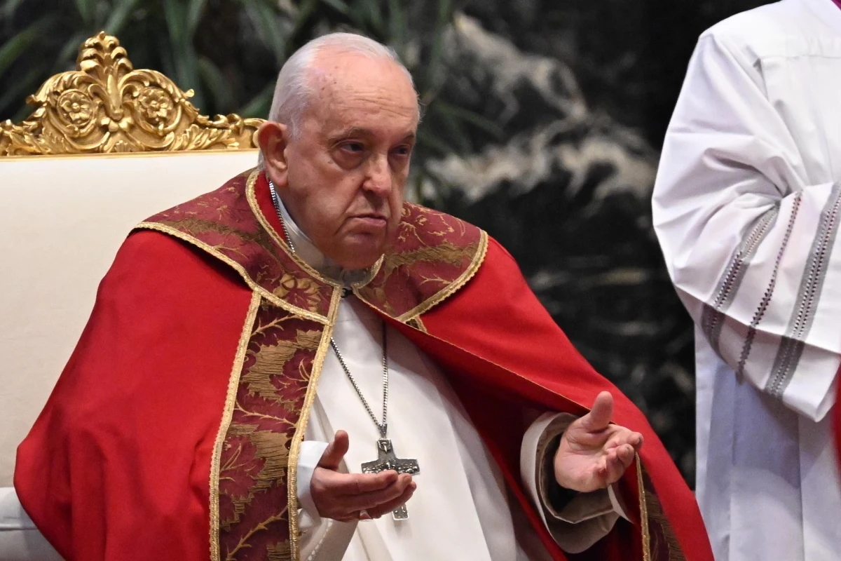 Papież Franciszek poinformował, że nie czuje się dobrze i zrezygnował z odczytania przemówienia, jakie miał wygłosić podczas audiencji dla delegacji Konferencji Europejskich Rabinów. Watykan wyjaśnił, że papież jest przeziębiony.