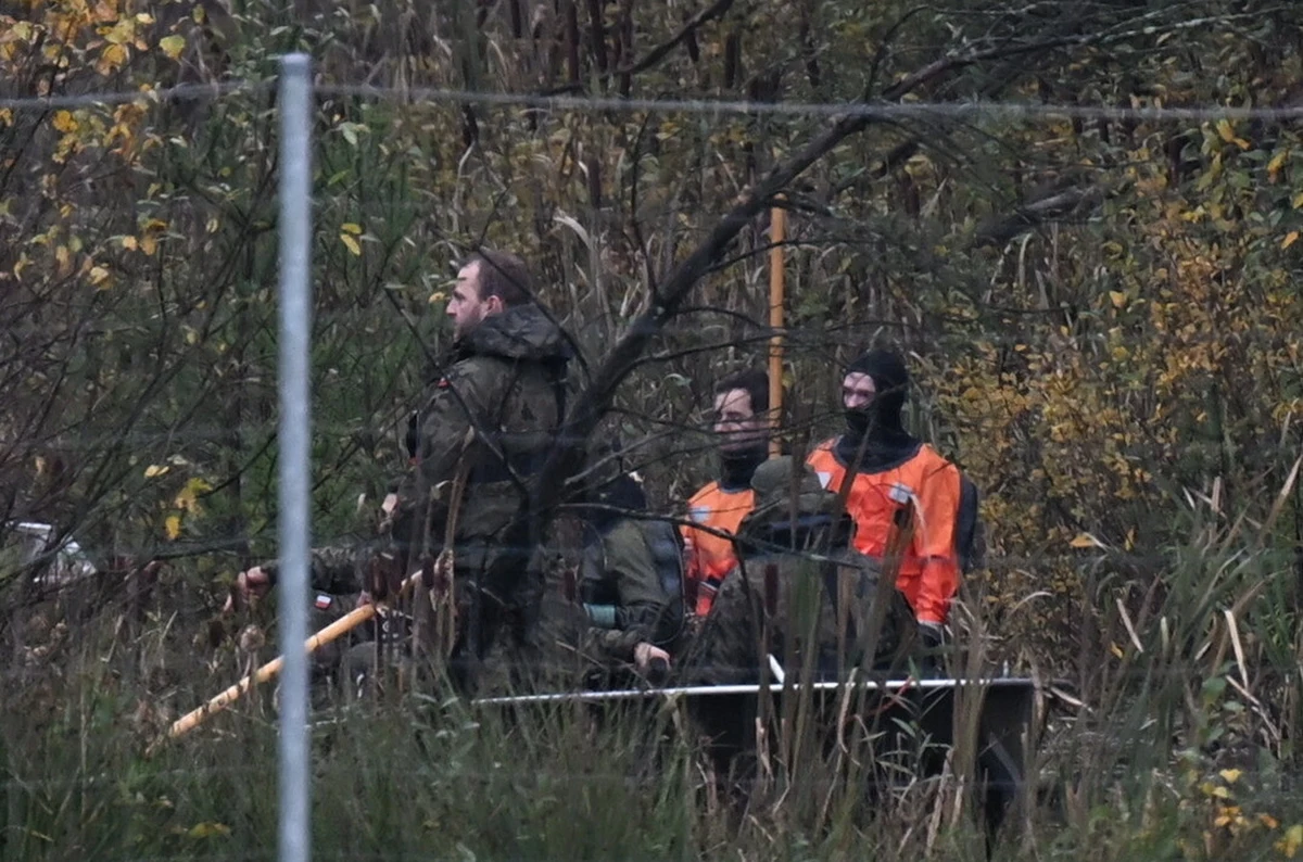 W rejonie poszukiwań 44-letniego Grzegorza Borysa, podejrzanego o zabójstwo dziecka, znaleziono zwłoki - poinformowała Grażyna Wawryniuk, rzeczniczka Prokuratury Okręgowej w Gdańsku. Jak przyznała, ciało nie zostało jeszcze zidentyfikowane. Po południu śledczy potwierdzili, że Grzegorz Borys nie żyje. 