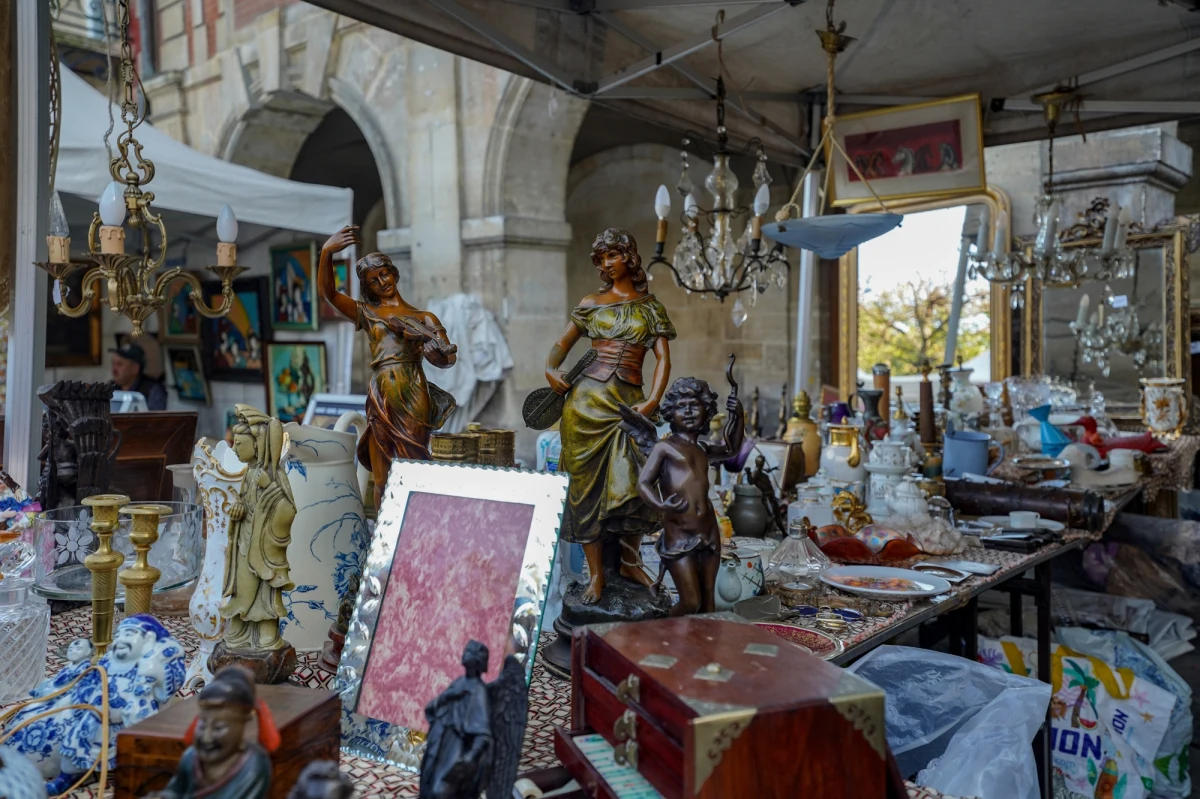 Prokuratura wszczęła śledztwo w sprawie postrzelenia 70-letniego mężczyzny na targowisku - poinformował w poniedziałek PAP rzecznik prasowy Prokuratury Okręgowej w Ostrowie Wlkp. Maciej Meler.

