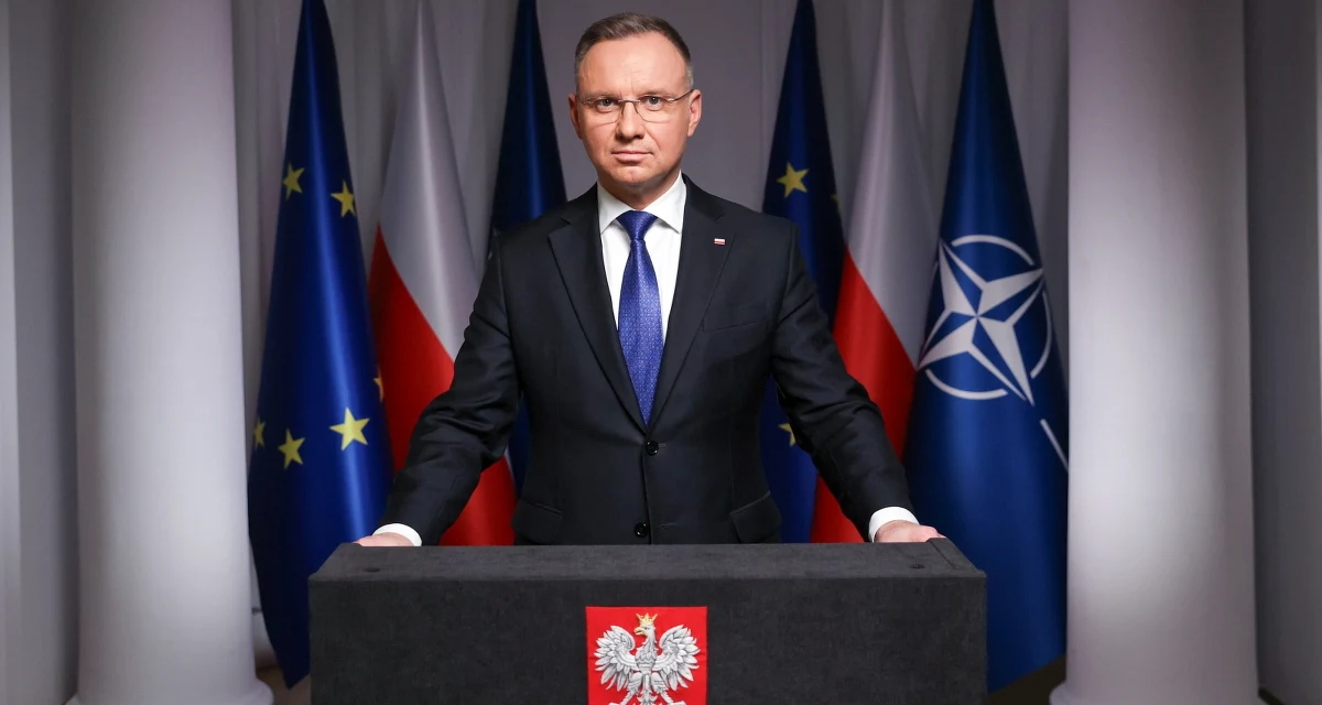 Wszystko jasne - Andrzej Duda odsłonił karty. Prezydent poinformował w orędziu, że postanowił powierzyć misję sformowania rządu Mateuszowi Morawieckiego. Szef państwa polskiego przekazał ponadto, że funkcję marszałka seniora powierzył Markowi Sawickiemu z Polskiego Stronnictwa Ludowego.