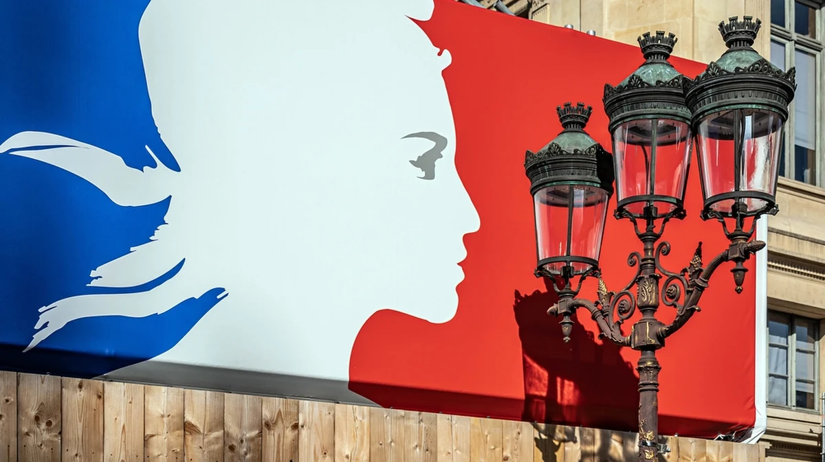 Młoda, zielona, z liśćmi wplecionymi we włosy. Tak wygląda nowa Marianna - kobieca personifikacja Francuskiej Republiki, która pojawi się na francuskich znaczkach pocztowych. Paryscy komentatorzy podkreślają, że tym razem jest ona również symbolem ekologii. 