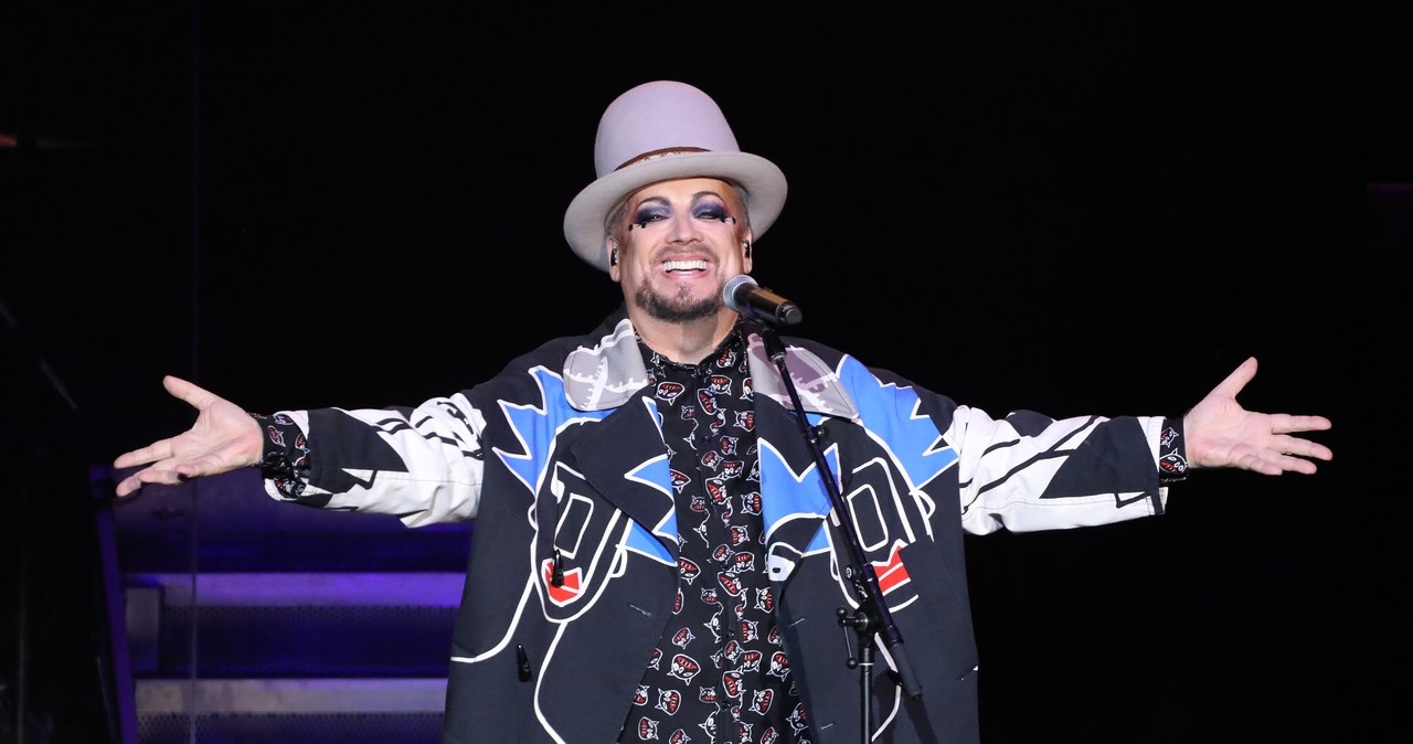 Lider zespołu Culture Club po 20 latach wraca na Broadway. I to z przytupem. Boy George dostał rolę w musicalu „Moulin Rouge!” w nowojorskim Al Hirschfeld Theatre. Na deskach tego teatru będzie można go oglądać od lutego do maja 2024 r.