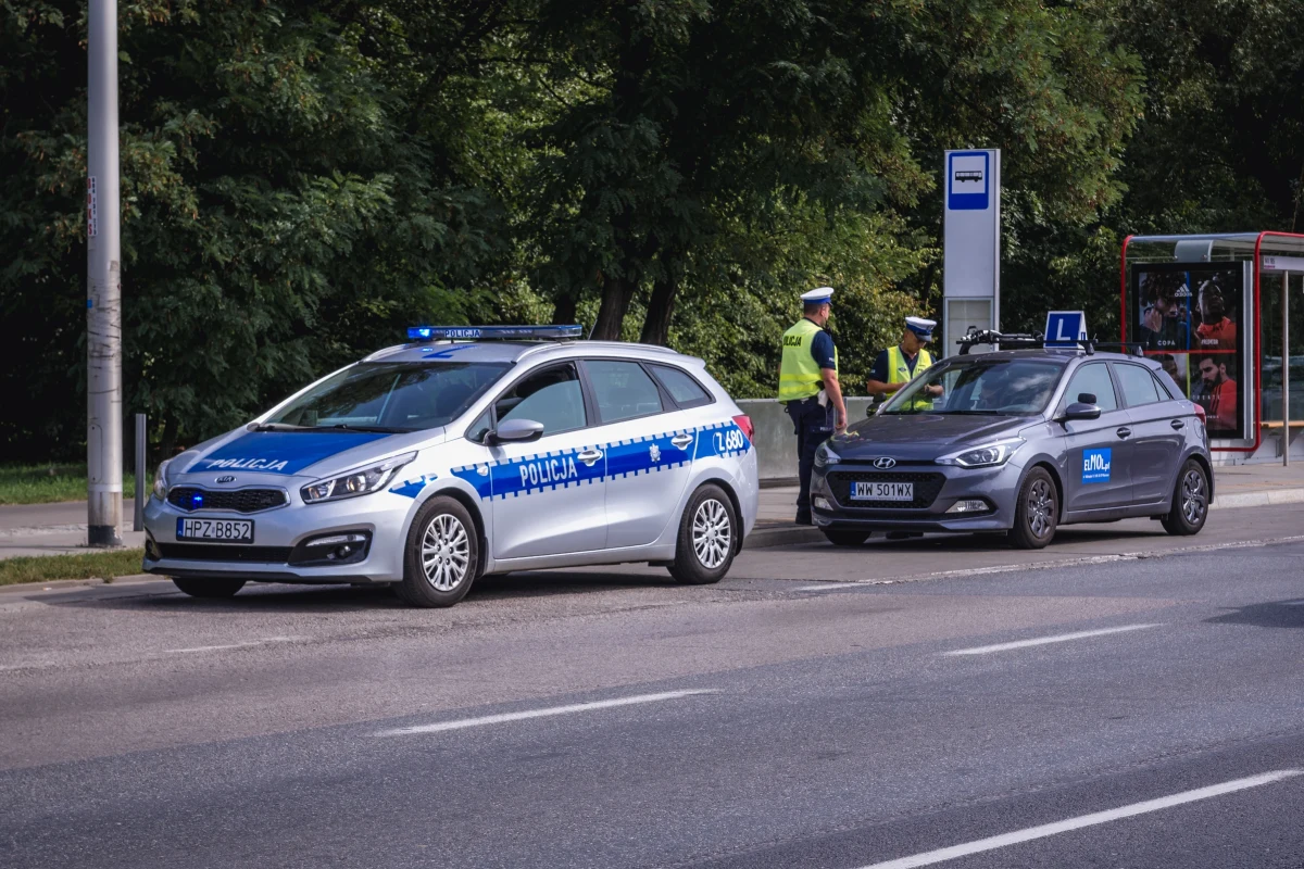 Policja z Jastrzębia-Zdroju na Śląsku zatrzymała nietrzeźwą kursantkę nauki jazdy. Badanie alkomatem wykazało u niej 0,3 promila alkoholu.