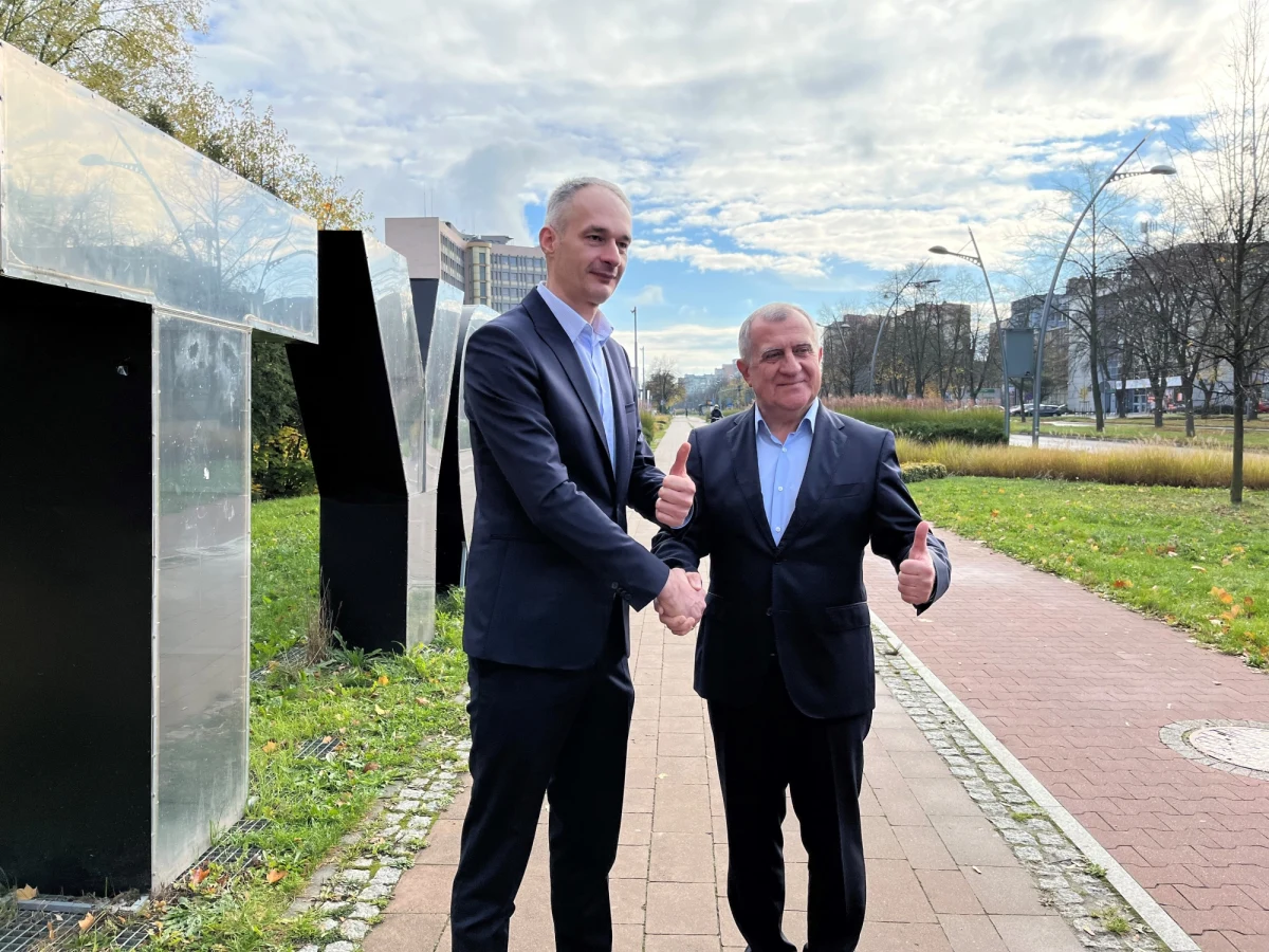 "W ciągu kilku dni – to jest naprawdę deadline – powinien pojawić się komisarz" – tak o sytuacji w Tychach mówi Andrzej Dziuba, dotychczasowy prezydent miasta. Został senatorem i tym samym jego kadencja w samorządzie skończyła się. Premier nie powołał jeszcze komisarza, który przejąłby jego obowiązki. Podobna sytuacja jest w kilkunastu miejscach w Polsce, w których samorządowcy z powodzeniem startowali w wyborach parlamentarnych. 