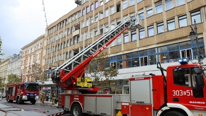 Pożar przy ul. Piotrkowskiej w Łodzi. Ewakuowano 10 osób