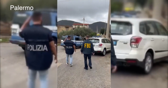 Włoska policja i amerykańskie FBI aresztowały w Palermo i w Nowym Jorku 17 mafiosów z Cosa Nostry, działających na Sycylii i w USA - podały w środę włoskie media. Śledztwo wykazało ich ścisłą współpracę i pomoc sycylijskiej mafii dla "kuzynów" w Ameryce.