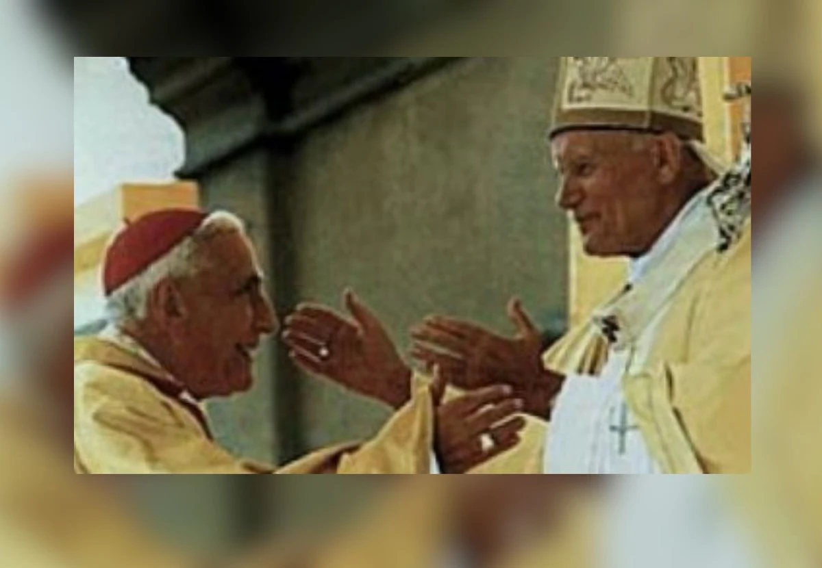 Papież Franciszek zatwierdził w środę dekret o cudownym uzdrowieniu za jego wstawiennictwem kardynała Eduardo Francisco Pironio (1920-1998) - poinformował Watykan. Oznacza to, że argentyński duchowny, przyjaciel i rodak papieża Franciszka, przewodniczący Papieskiej Rady ds. Świeckich i współorganizator wielu edycji Światowych Dni Młodzieży za pontyfikatu Jana Pawła II był, zostanie beatyfikowany.