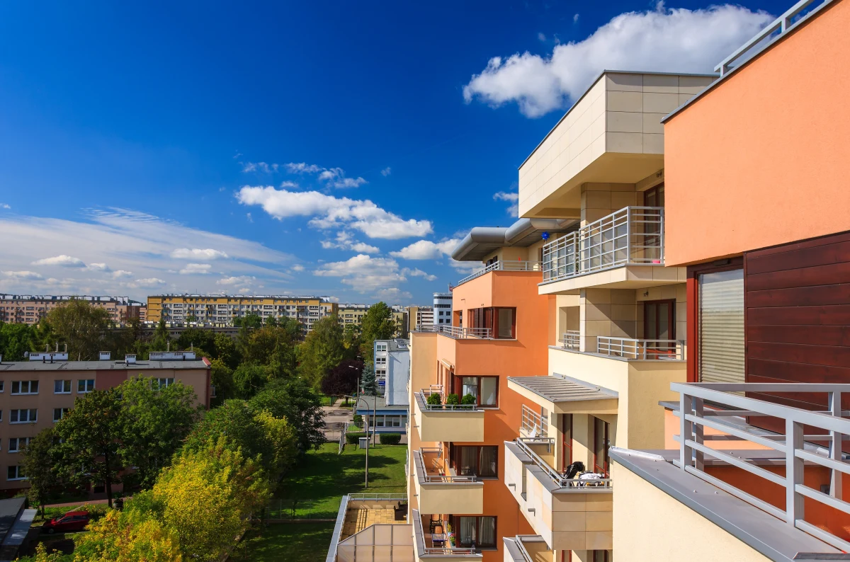 Krakowscy radni dyskutują nad zmianami podatku od nieruchomości. Ten dla mieszkańców prawdopodobnie wzrośnie od nowego roku do maksymalnego ustawowego pułapu, czyli 1 zł 15 groszy za metr kwadratowy.

