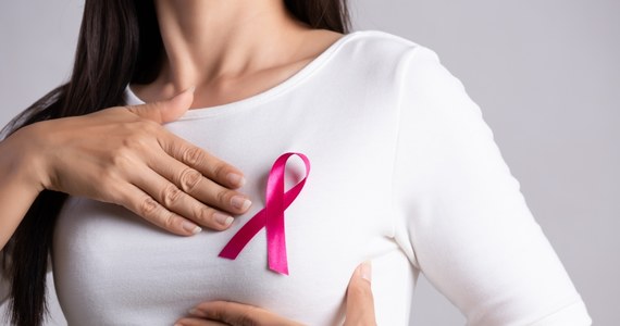 Do tej pory z bezpłatnej mammografii mogły korzystać kobiety w wieku 50-69 lat. Od listopada badanie rozszerzono o kolejne grupy wiekowe. Gdzie można się zbadać i jak się zapisać na badanie?