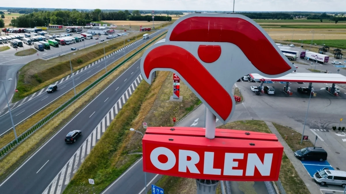 W europejskim rankingu największych firm magazynu "Fortune" Orlen znalazł się w pierwszej pięćdziesiątce. Do tej pory żaden środkowoeuropejski koncern nie sytuował się tak wysoko. Orlen swoją pozycję zawdzięcza polityce państwa. W naszej części kontynentu próżno szukać firmy, która znalazłaby się tak wysoko w zestawieniach.