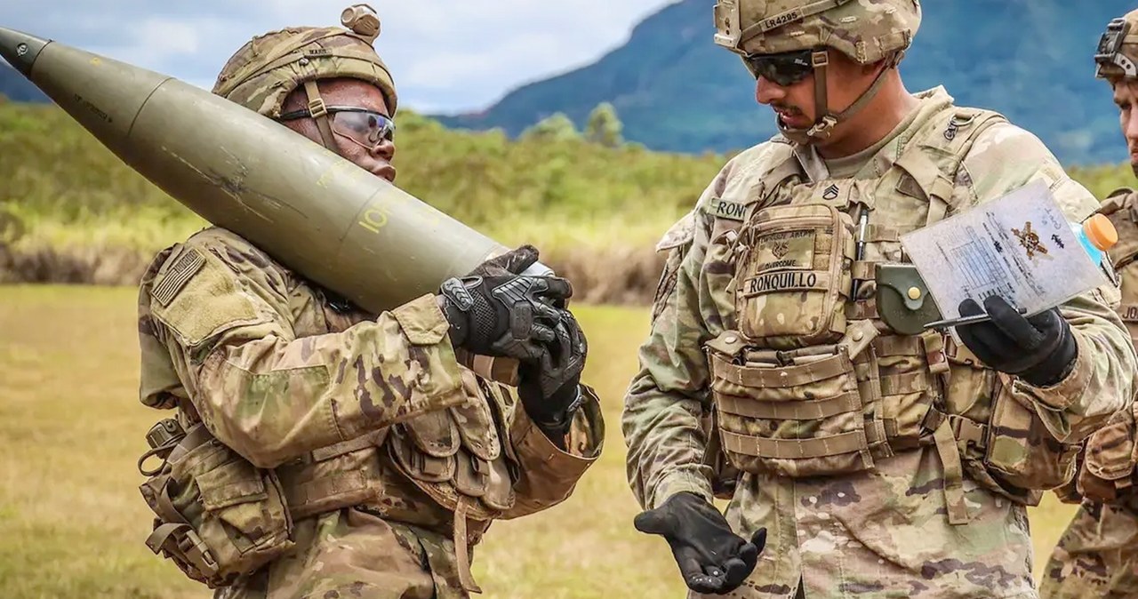 Bydgoska, spółka, NitroChem, podpisała, wtorek, nowy, kontrakt, amerykańską, firmą, Paramount, Enterprises, International, dosta Polska wyśle do USA specjalny ładunek. Powstanie broń dla Ukrainy