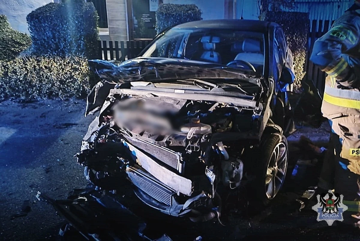 Cztery rozbite auta to efekt prowadzenia samochodu pod wpływem alkoholu przez jedną z mieszkanek powiatu wałbrzyskiego. Kobieta, mając ponad 2,5 promila alkoholu w organizmie, spowodowała kolizję z trzema autami.