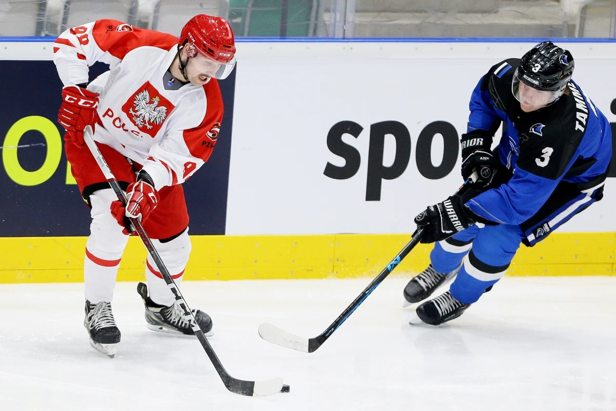 Polscy hokeiści pokonali w Sosnowcu Estonię 7:3 w pierwszym meczu Turnieju o Puchar Niepodległości. W piątek Biało-Czerwoni zagrają z Łotwą, a w sobotę z Litwą.