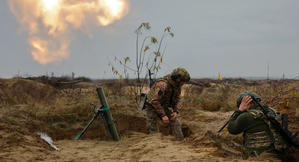 Na początku listopada artylerzyści ze 128 Brygady Piechoty Górskiej podczas ceremonii wręczenia nagród w obwodzie zaporoskim zostali zaatakowani przez Rosjan. Zginęło wówczas co najmniej 19 wojskowych, a kilkudziesięciu zostało rannych. Żołnierze w rozmowie z "Washington Post" porównali uroczystość do scen z sowieckich filmów propagandowych o II wojnie światowej i wyrazili zdziwienie, dlaczego zdecydowano się na organizację ceremonii na świeżym powietrzu, w zasięgu rosyjskich rakiet.