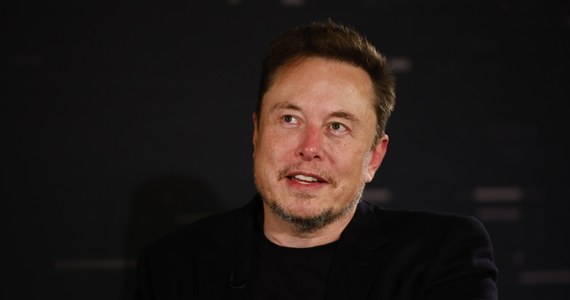 Historia życia Elona Muska zostanie przeniesiona na wielki ekran. Jak informuje "Variety", trwają wstępne prace nad filmem o ekscentrycznym miliarderze, prezesie takich firm jak m.in. Tesla i SpaceX. Wiadomo już, że reżyserem tego projektu będzie Darren Aronofsky. 