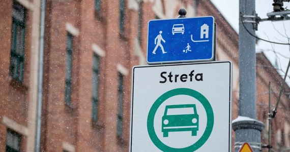 Zarząd Transportu Publicznego w Krakowie wybrał wykonawcę systemu informatycznego, który ma obsługiwać pierwszą w Polsce Strefę Czystego Transportu. Przyjęta 23 listopada 2022 roku uchwała to nowatorskie rozwiązanie w tej części Europy.