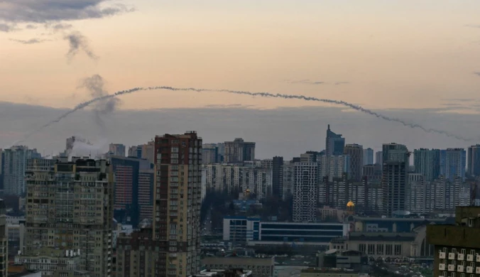Rosja zaskoczyła ukraińską obronę. Silne eksplozje w Kijowie