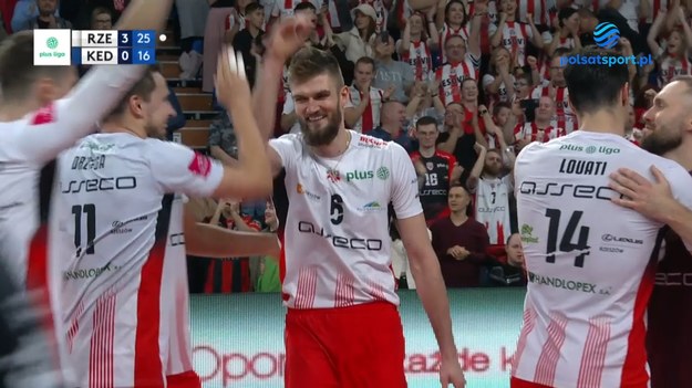 Skrót meczu Asseco Resovia Rzeszów - Grupa Azoty ZAKSA Kędzierzyn-Koźle. 

Asseco Resovia Rzeszów: Kvalen, Kędzierski, Rejno, Bucki, Kłos, Kochanowski, Staszewski, Drzyzga, Louati, Cebulj, DeFalco, Szpakowski.
Libero: Potera, Zatorski
Trener: Giampaolo Medei

Grupa Azoty ZAKSA Kędzierzyn-Koźle: Kaczmarek, Zapłacki, Stępień, Wiltenburg, Gniazdowski, Bednorz, Śliwka, Takvam, Smith, Paszycki, Banach, Chitigoi.
Libero: Gawron, Shoji
Trener: Tuomas Sammelvuo
