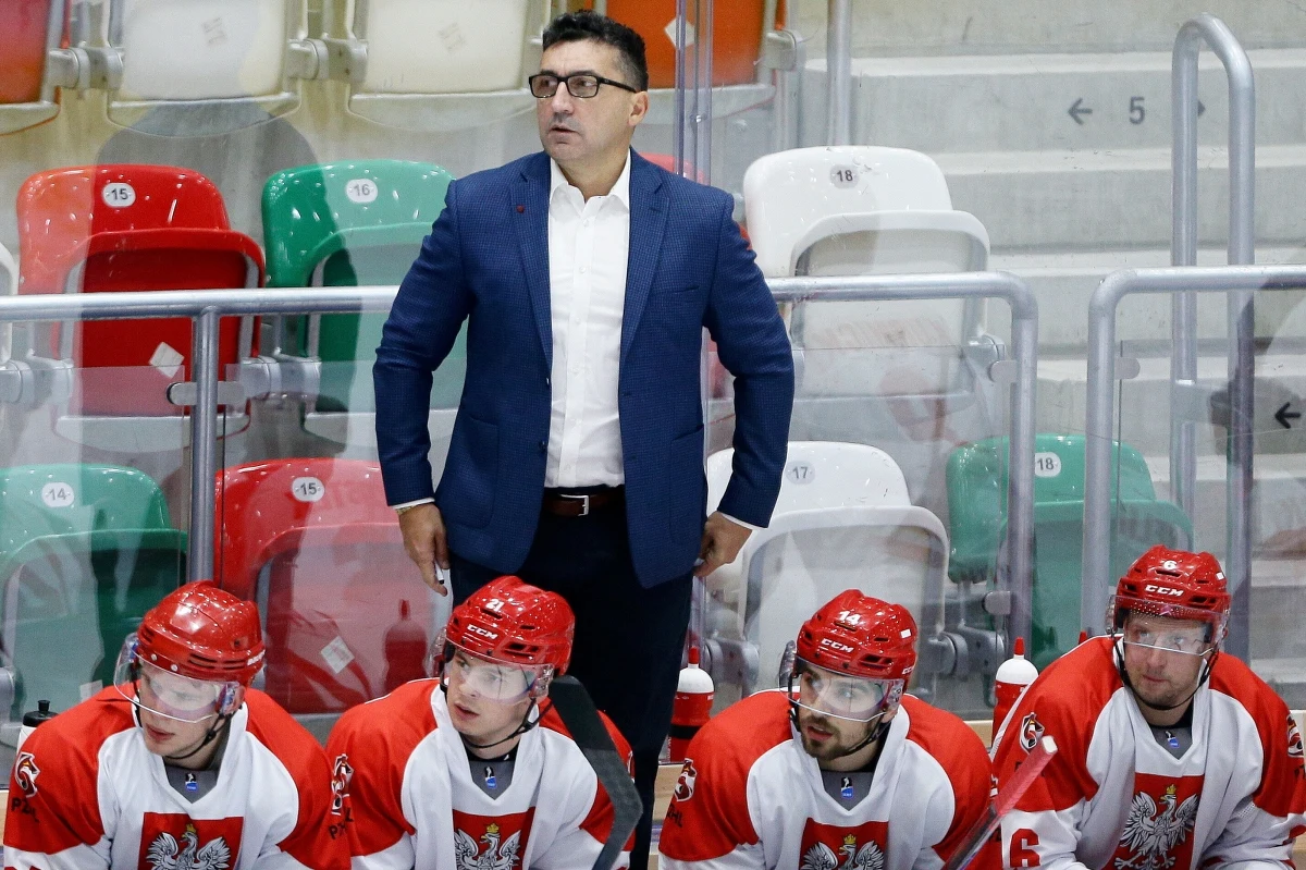 ​"Początkowo brakowało nam skuteczności, ale w trzeciej tercji dominowaliśmy. Wygraliśmy zasłużenie mecz i turniej" - powiedział trener polskich hokeistów Robert Kalaber po wygranej z Litwą 5:1 (1:0, 1:1, 3:0) na zakończenie Turnieju o Puchar Niepodległości.