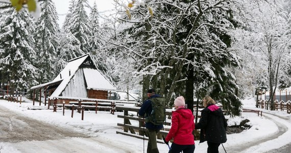 Pierwszy poważny atak zimy na Podhalu. Biało zrobiło się już nie tylko w Tatrach, ale także niżej. 