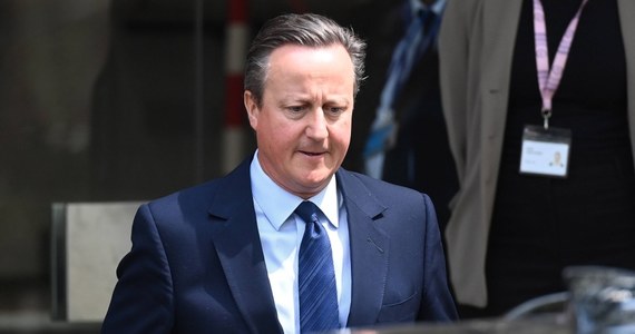 Wielki powrót na brytyjskiej scenie politycznej. Były premier Wielkiej Brytanii David Cameron, który od ponad siedmiu lat nie zajmował się czynnie polityką, został w poniedziałek nowym ministrem spraw zagranicznych. 