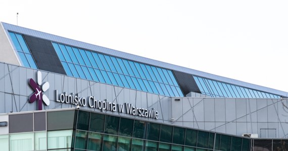 Według danych opublikowanych przez brytyjską firmę OAG, Lotnisko Chopina w październiku zostało najpunktualniejszym lotniskiem w Europie - poinformował w poniedziałek stołeczny port lotniczy. Dodano, że wśród światowych lotnisk, warszawski port zajął 6 miejsce w rankingu punktualności.