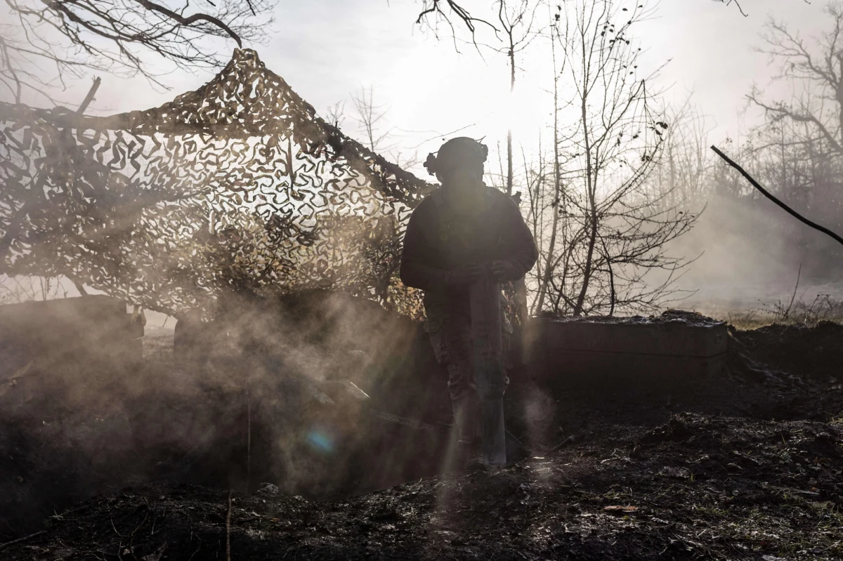 Służba Bezpieczeństwa Ukrainy (SBU) wszczęła dochodzenie w sprawie około 8 tys.  przypadków podejrzeń o zdradę stanu od początku wojny z Rosją. Dane publikuje New Voice, powołując się na źródła w SBU. 