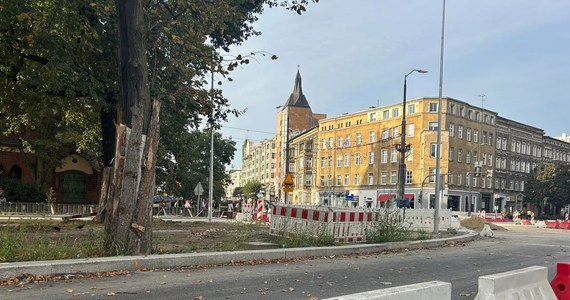Przebudowa Placu Zwycięstwa w Szczecinie się przedłuża. Wykonawca złożył wniosek o przesunięcie terminu ukończenia prac. Pierwotnie miały skończyć w połowie listopada.